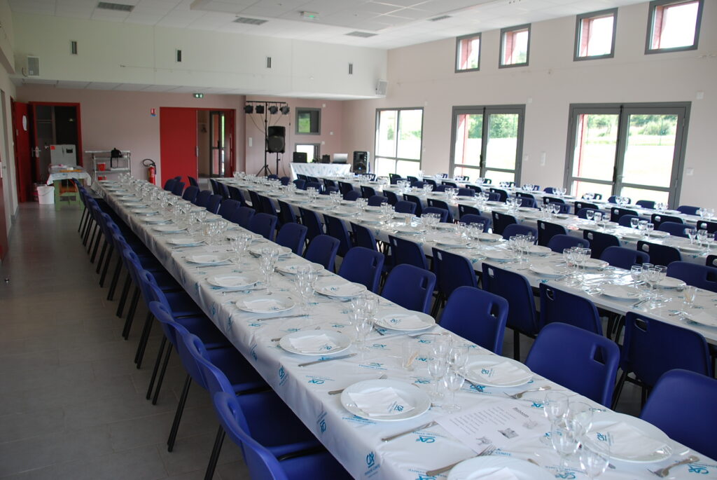 Intérieur de la salle des fêtes de la commune de Villers-lès-Luxeuil