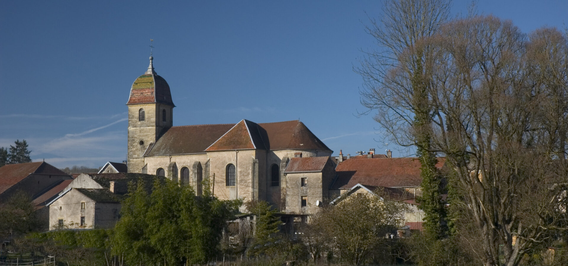 Panorama du petit village de Villers-lès-Luxeuil situé en Haute-Saone (70) en Franche-Comté